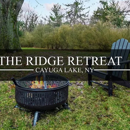 3Br/2Ba Lakehouse 10 Min To Town